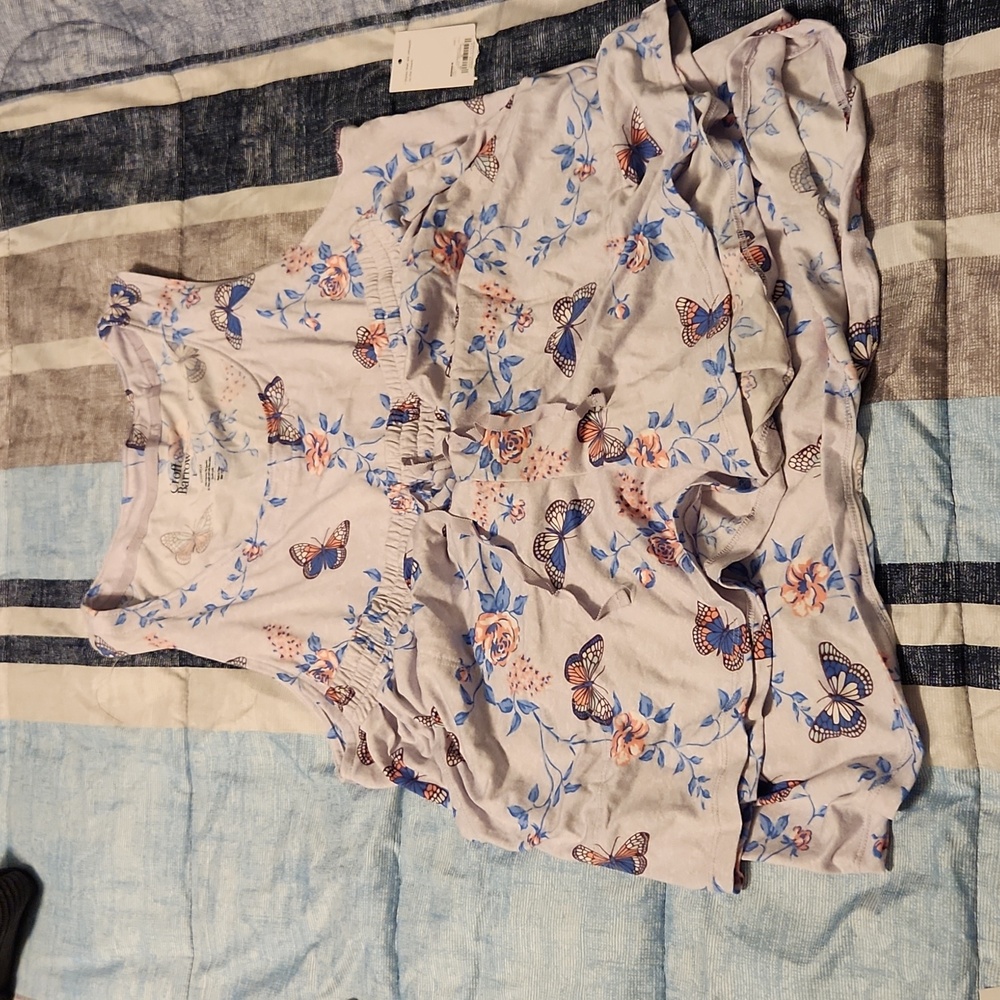 Soft butterfly sleepwear set